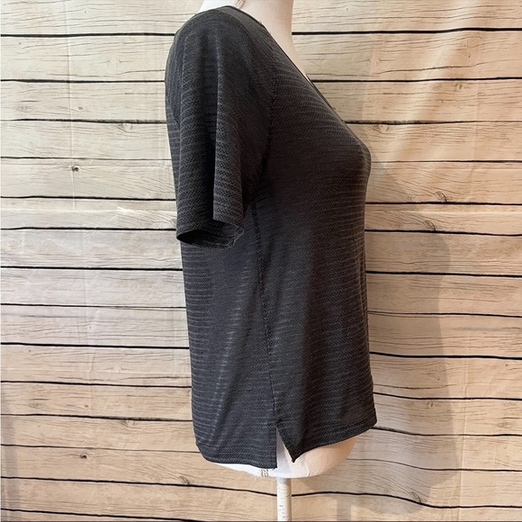 Nike DRI-FIT Knit Athletic Short Sleeve Tee Size Small - Picture 6 of 8